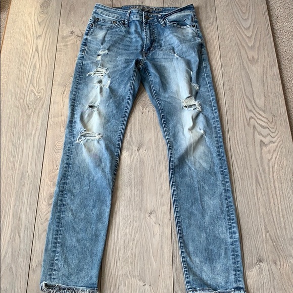 American Eagle Light Wash Distressed Jeans Size 29 - Picture 2 of 5